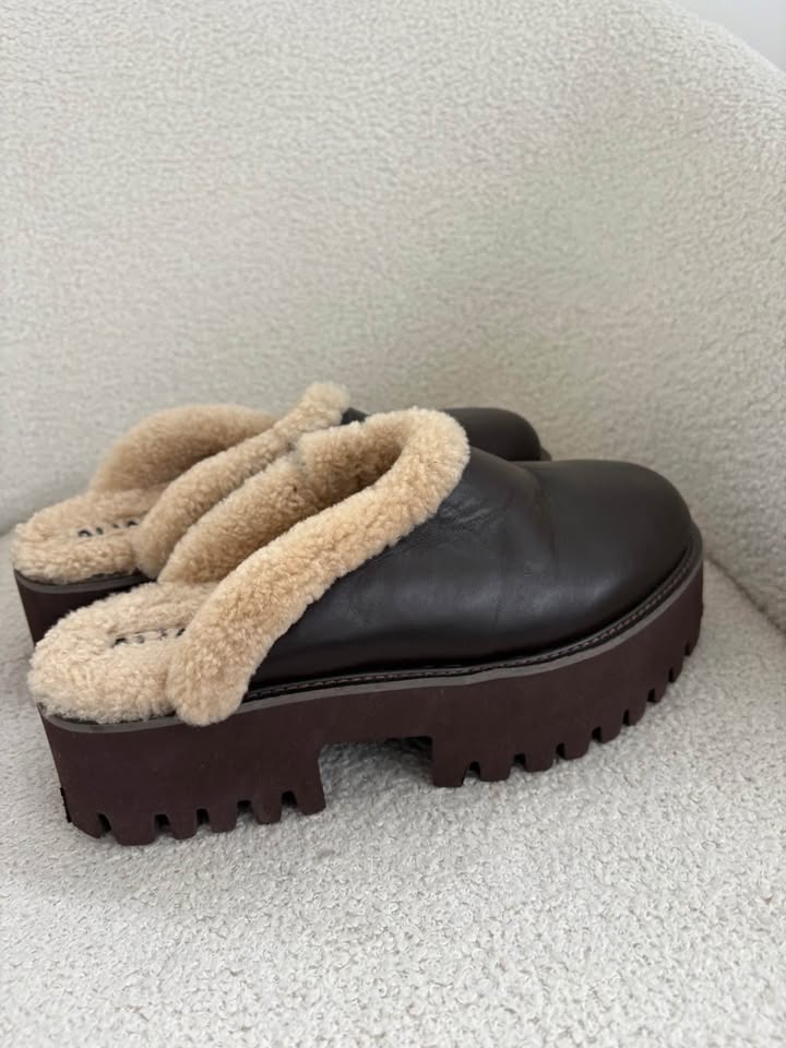 Alias Mae Mules - Size 39