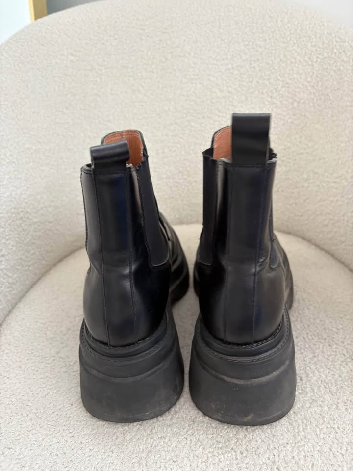 Alias Mae Boots - Size 40