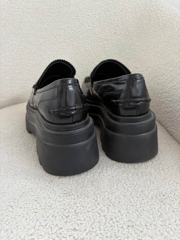 Tony Bianco Loafers - Size 9
