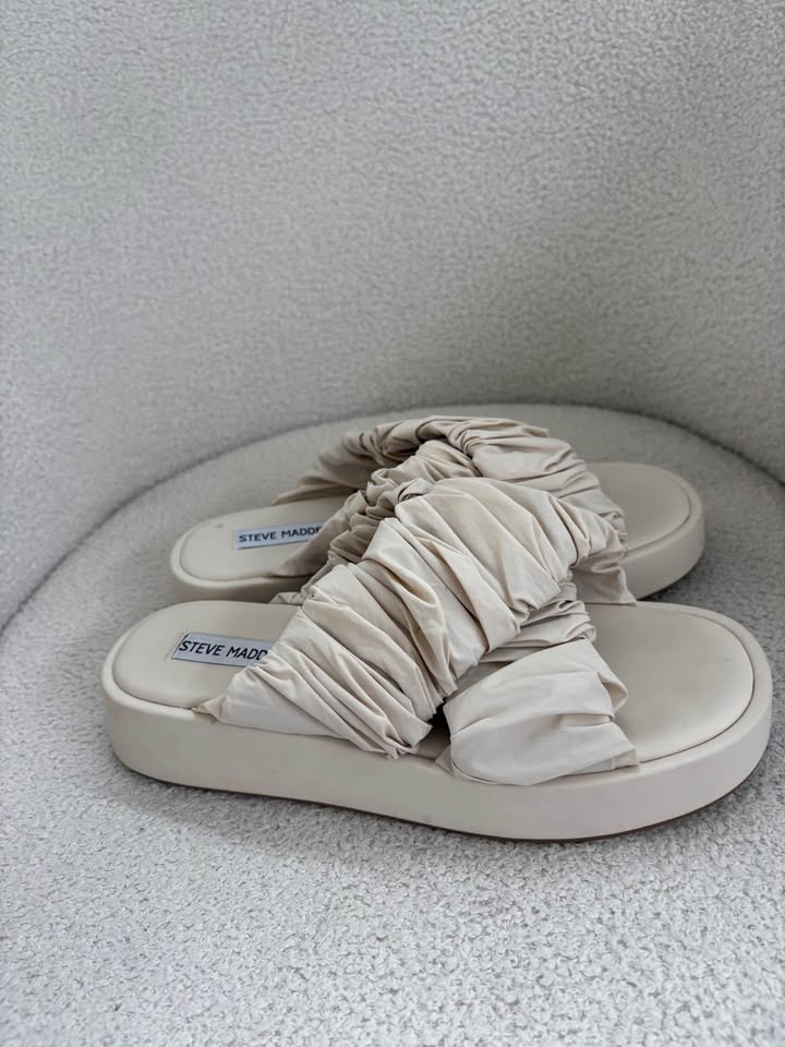 Steve Madden Slides - Size 8