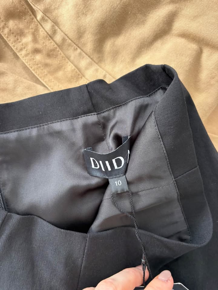 Diida Skirt - size 10 BNWT