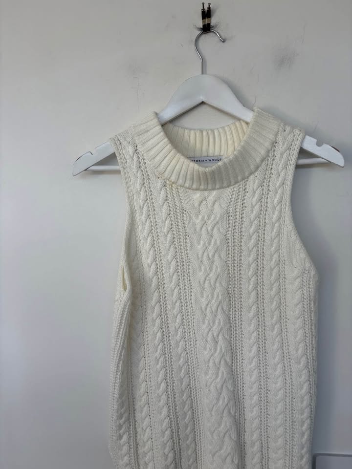 Viktoria and Woods Knit Jumper Vest - Size 1
