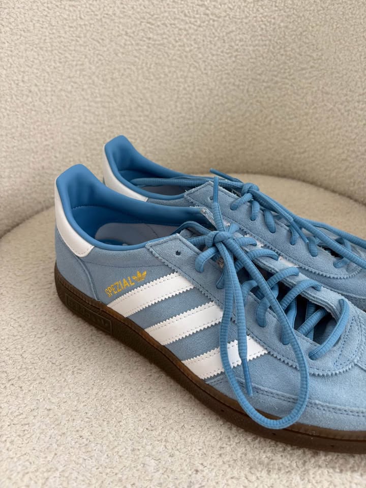 Adidas Spezial Runners - size 42