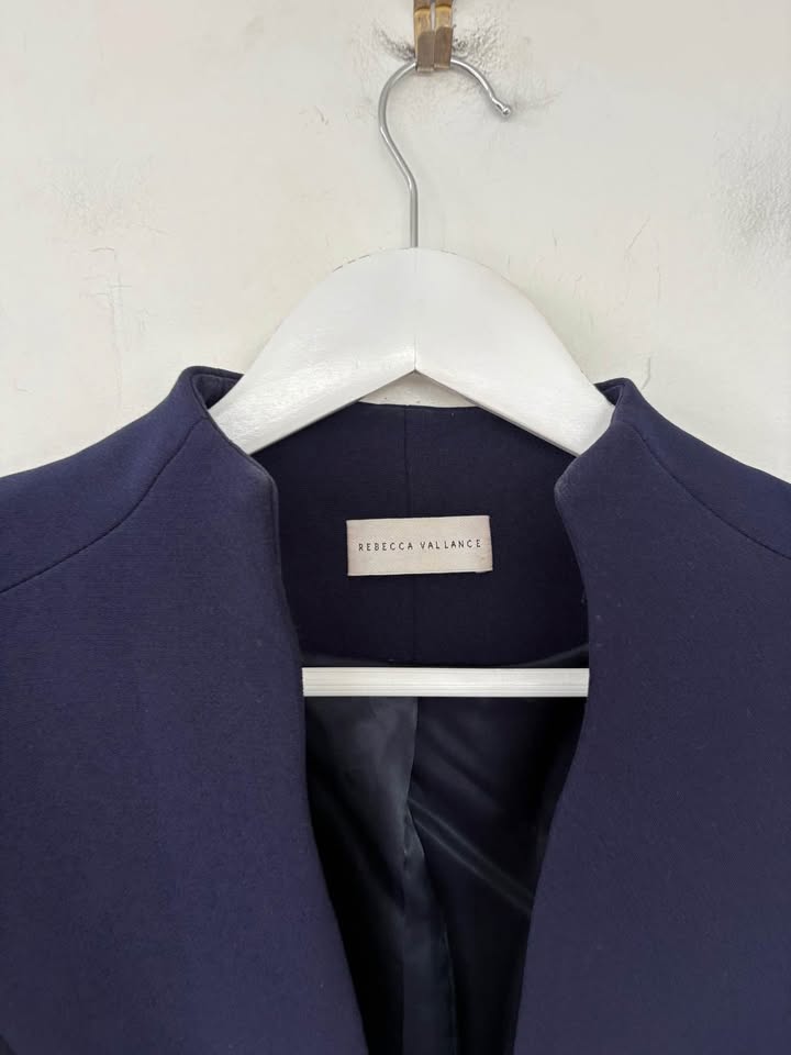 Rebecca VALLANCE Suit - size 8