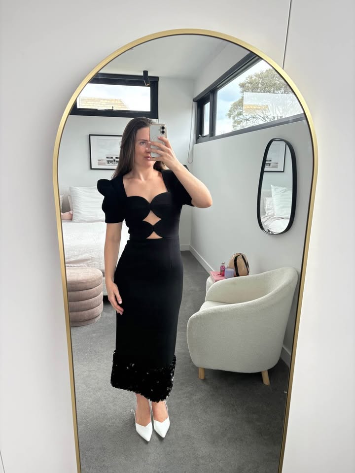 Rebecca Vallance Midi - size 6