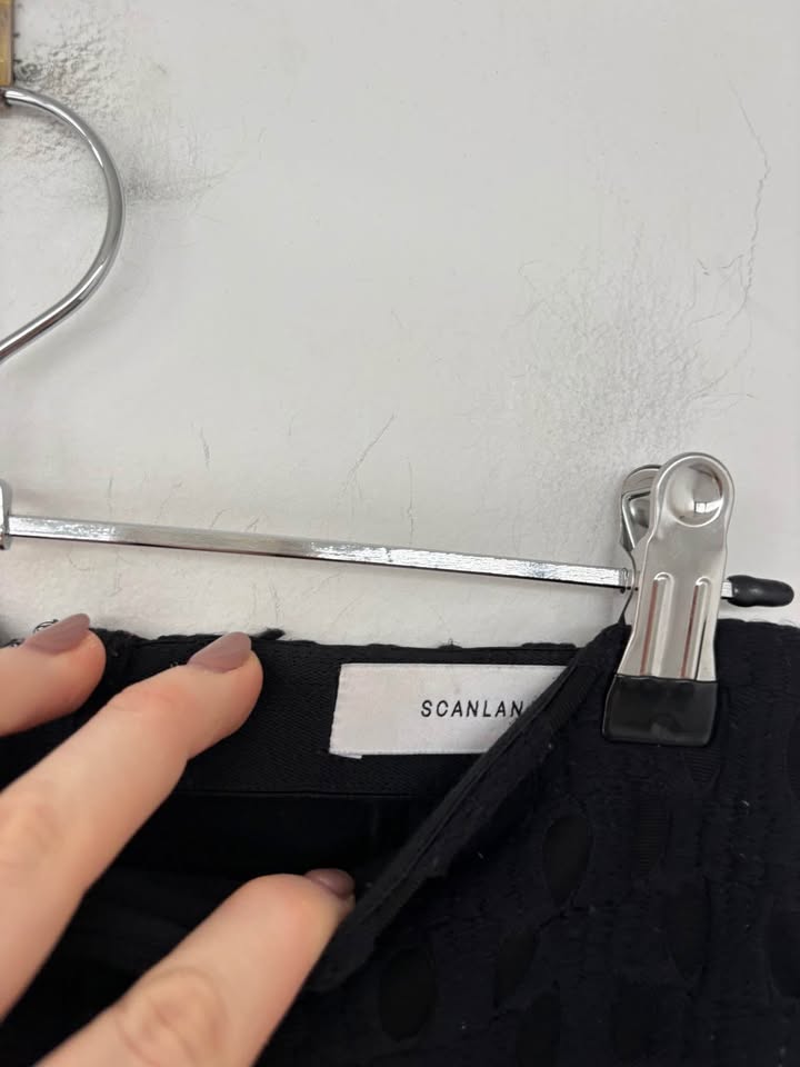 Scanlan Theodore Skirt - size 6