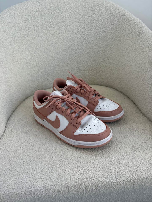 Nike Sneakers - Size EU 40.5