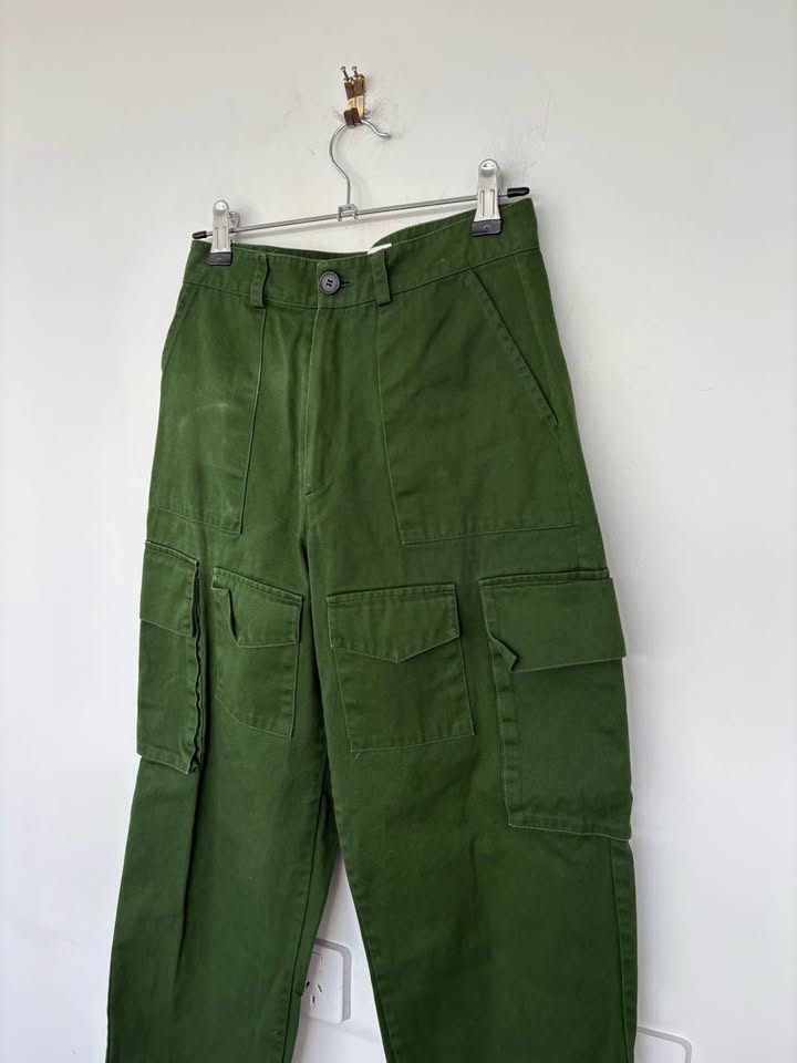 The Frankie Shop Cargo Pants - size xs