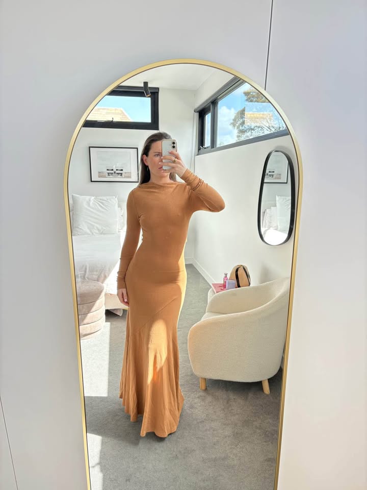 KIVARI Maxi Dress - size 6