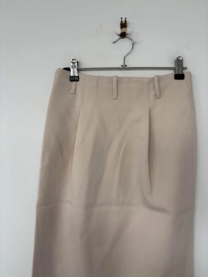 MESHKI Skirt - size XS BNWT
