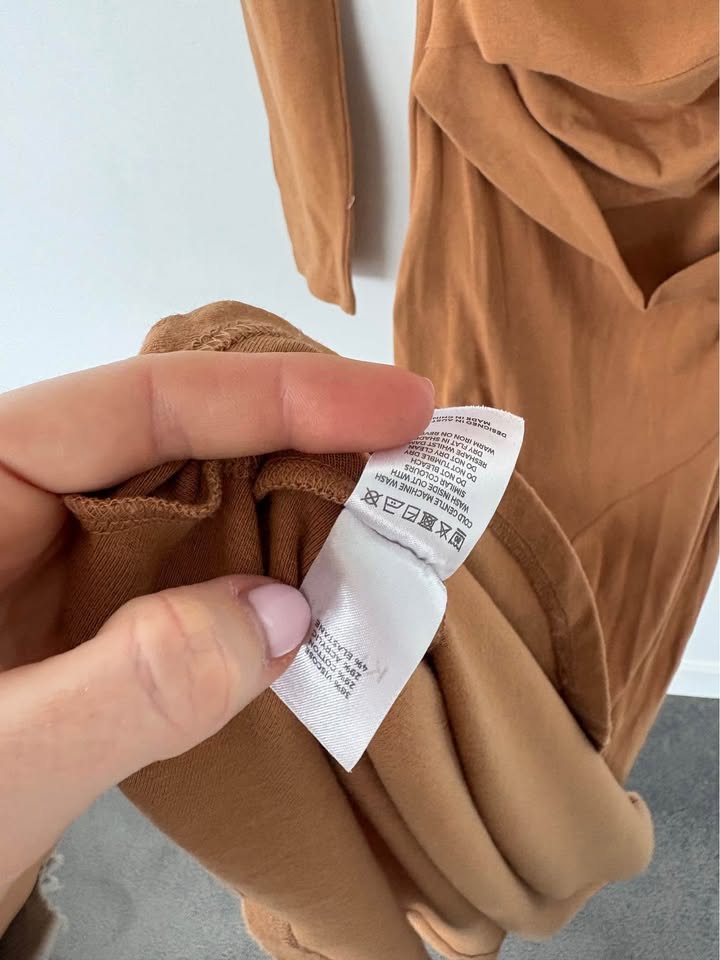 KIVARI Maxi Dress - size 6