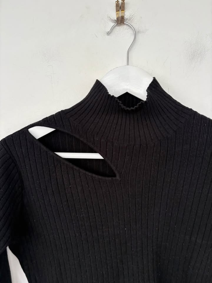 Notes Knit Jumper - size small