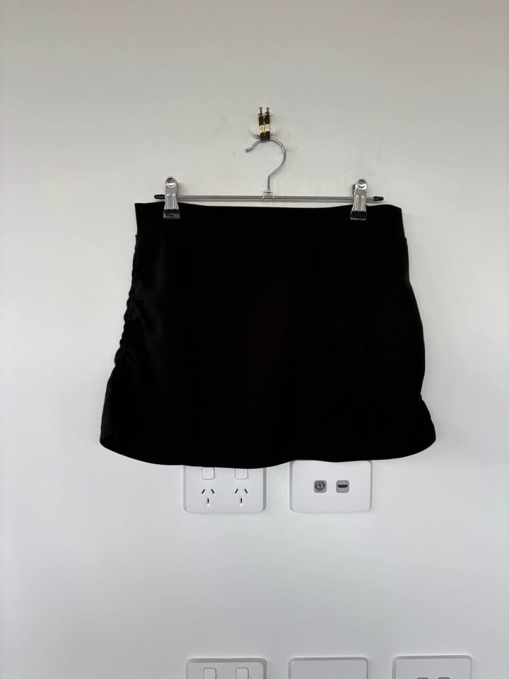 With harper Lu sample skirt - size small