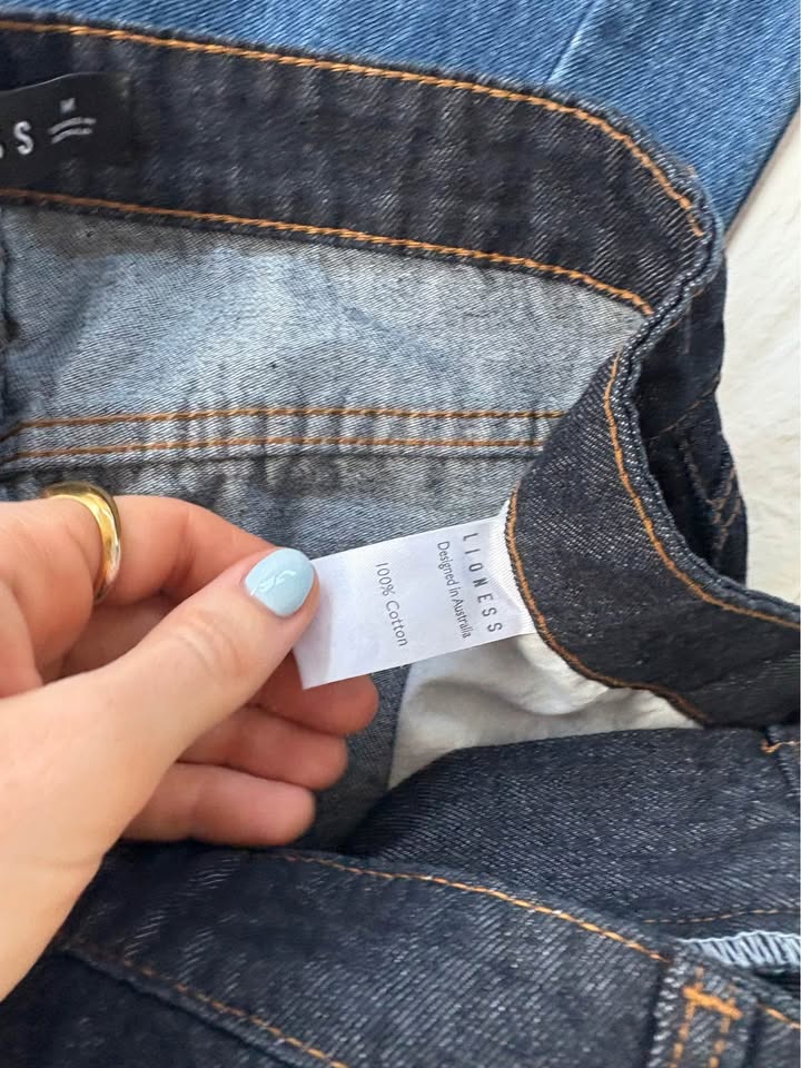 Lioness Jeans - size medium