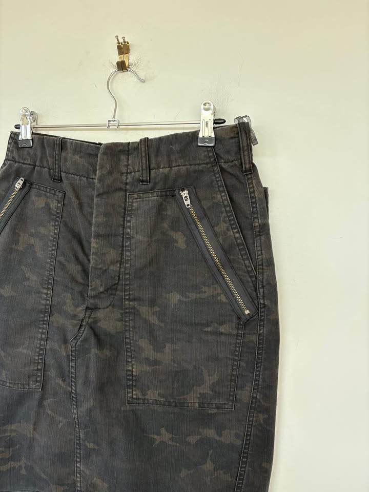 Scanlan Theodore Cargo Skirt - size 8