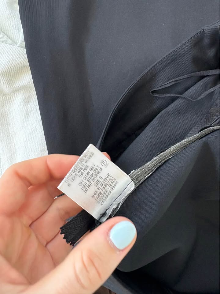 Scanlan Theodore Shorts - size 8