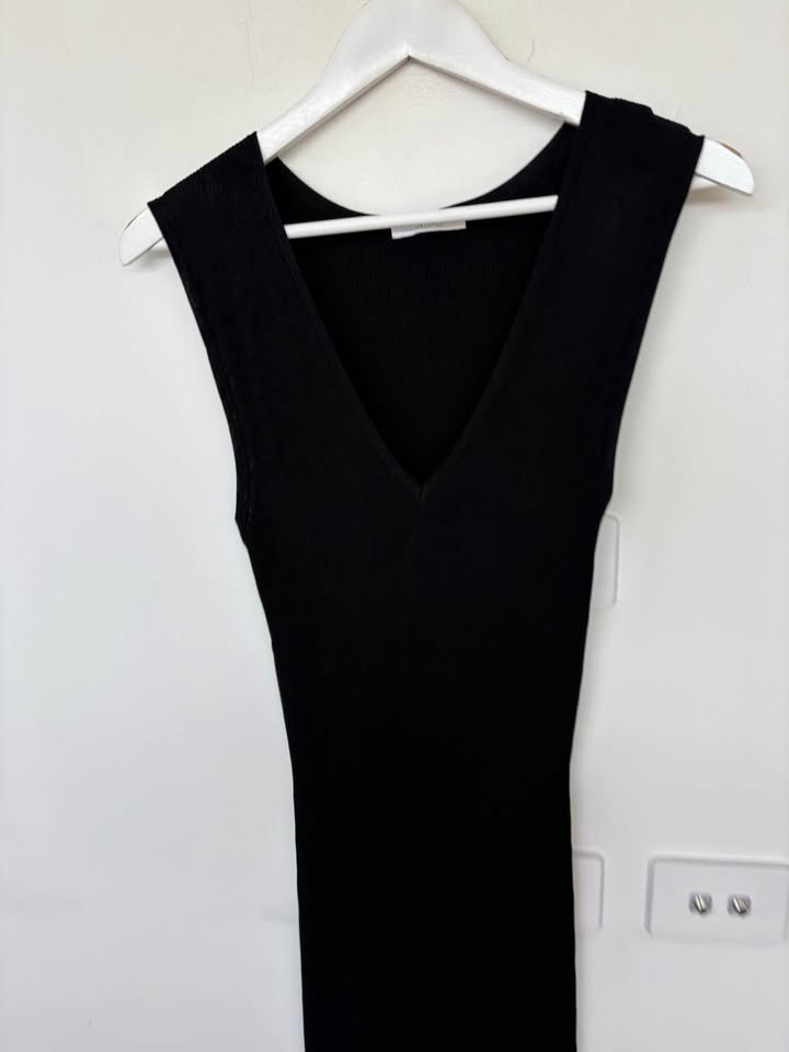 Intimo Knit Dress - size small