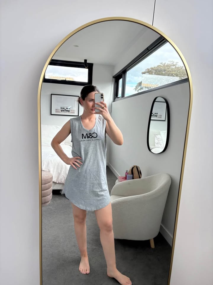 Camilla and Marc Mini - size 6