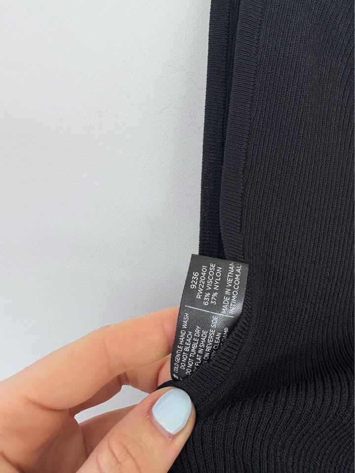 Intimo Knit Dress - size small