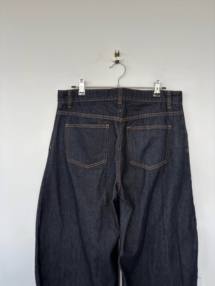 Lioness Jeans - size medium