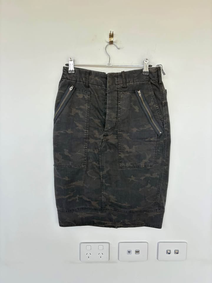 Scanlan Theodore Cargo Skirt - size 8