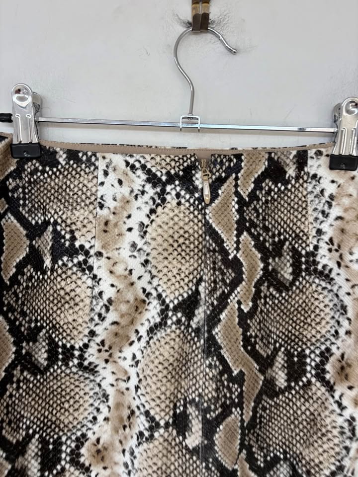 MOSSMAN Skirt - size 6 BNWT