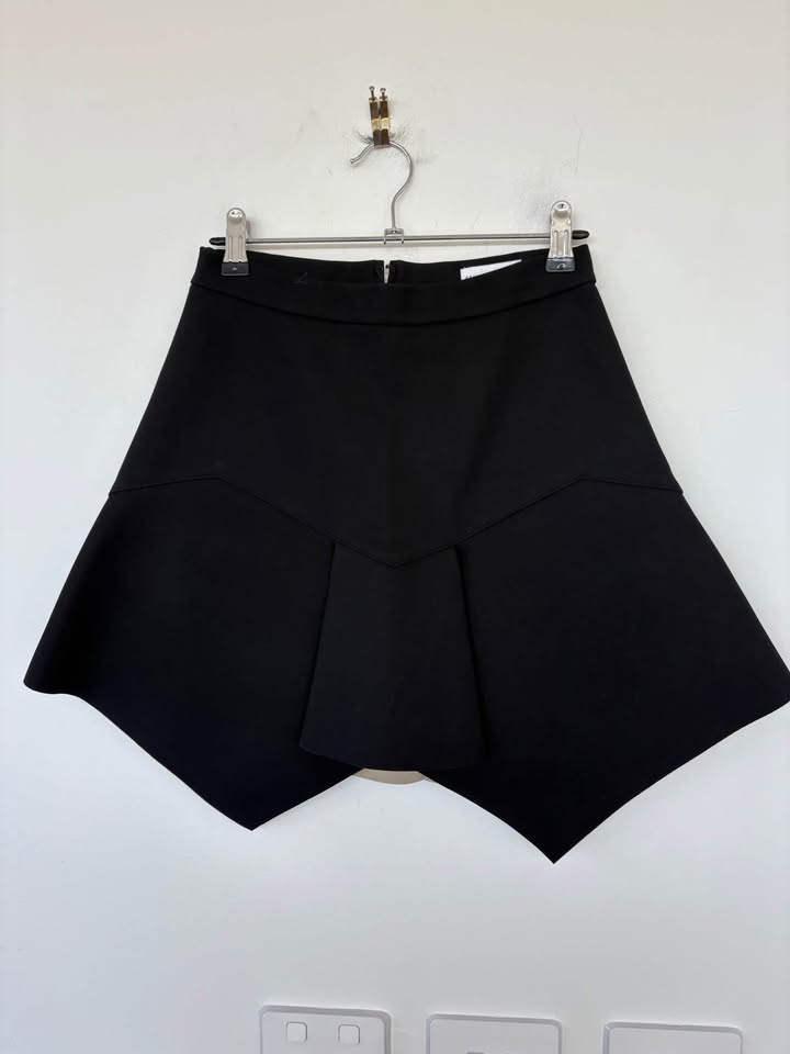 Scanlan Theodore Cargo Skirt - size 8