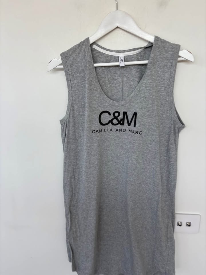 Camilla and Marc Mini - size 6