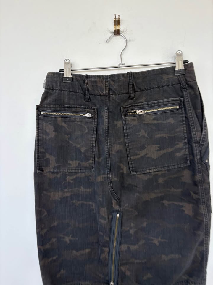 Scanlan Theodore Cargo Skirt - size 8