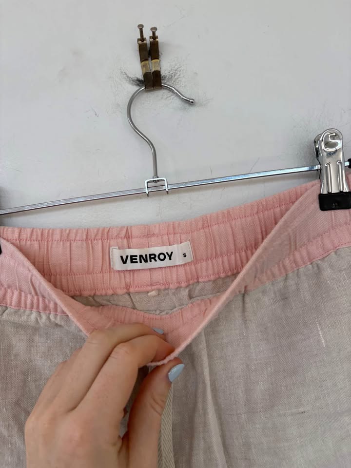 Venroy Mini Skirt - size small