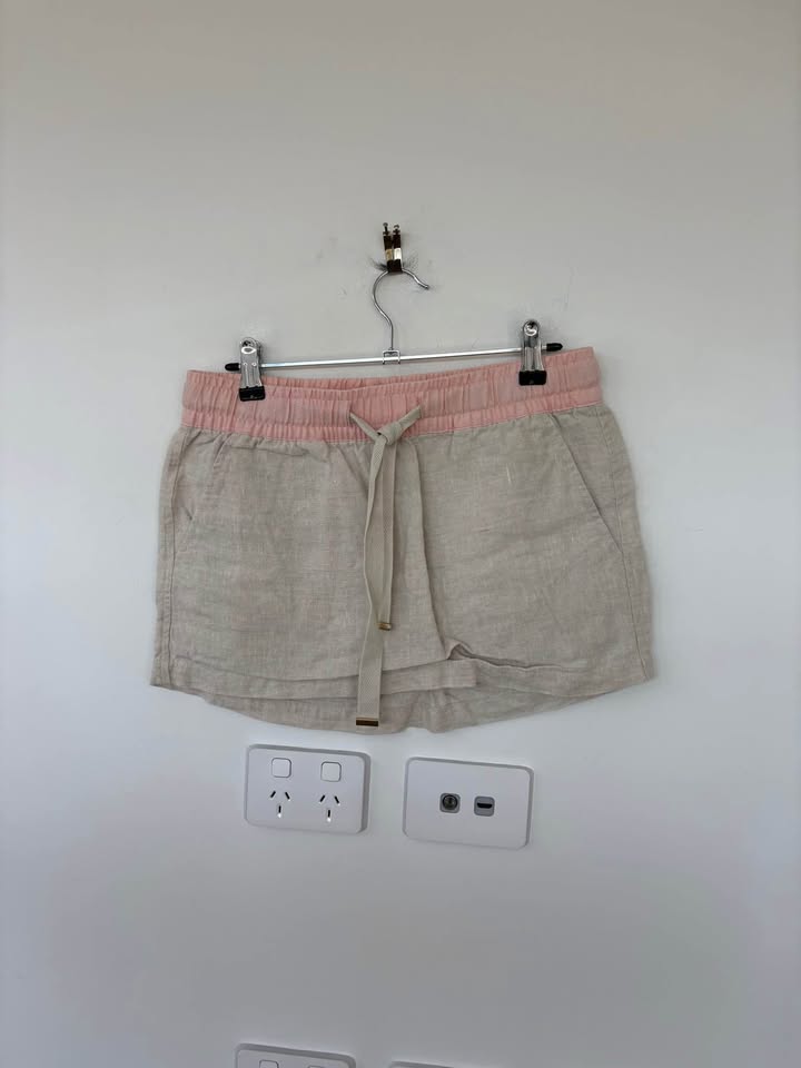 Venroy Mini Skirt - size small