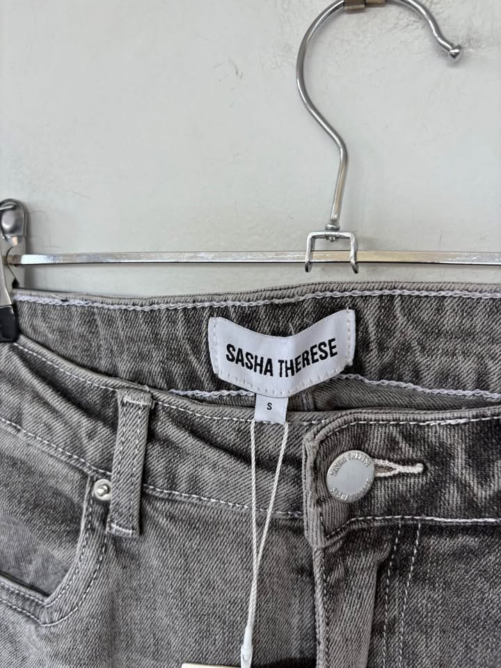 Sasha Therese Jeans - size small BNWT