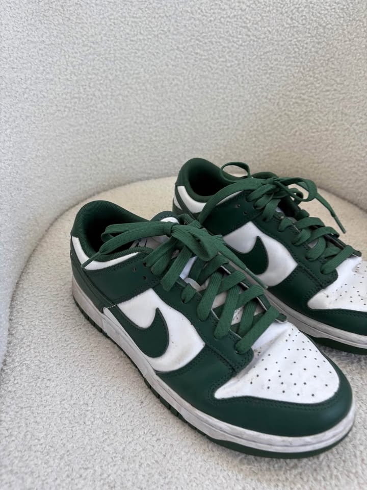 Nike Runners - size 40