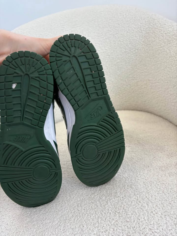 Nike Runners - size 40