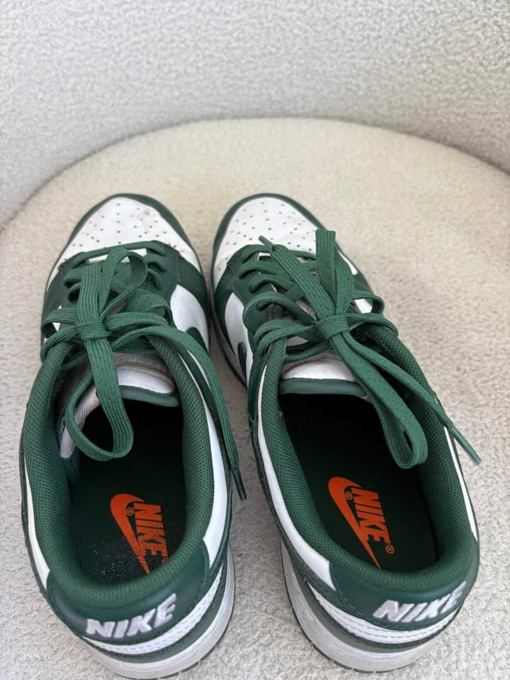 Nike Runners - size 40