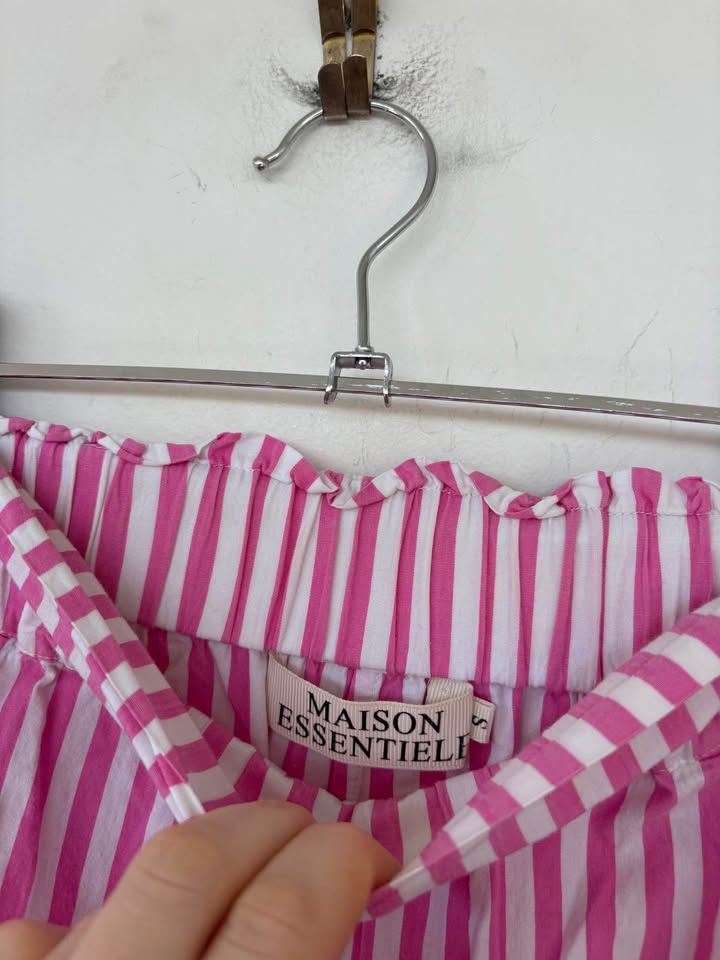 Maison Essential Shorts - size small