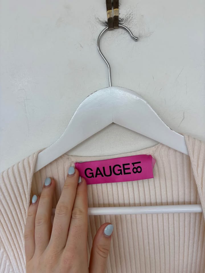 Gauge 81 Knit Mini - size medium