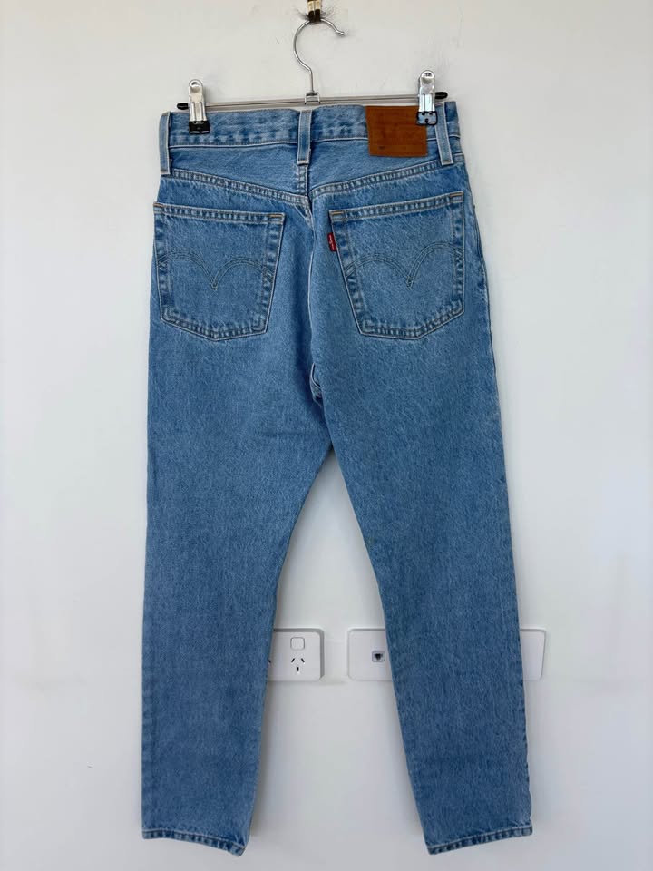 Levi’s Jeans - Size 24