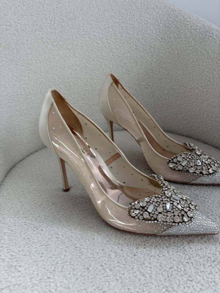 Badgley Mischka Heels - size 9.5