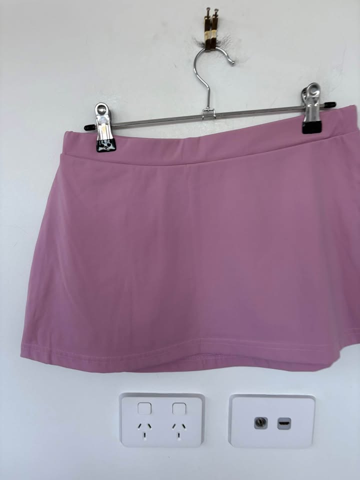 With Harper LU Mini Skirt - size small