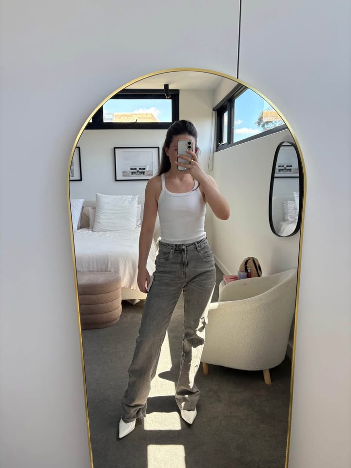 Sasha Therese Jeans - size small BNWT