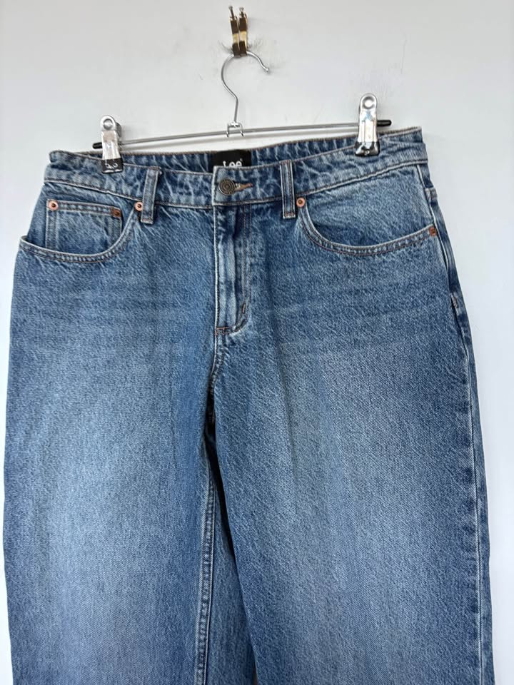 Lee Jeans - size 8