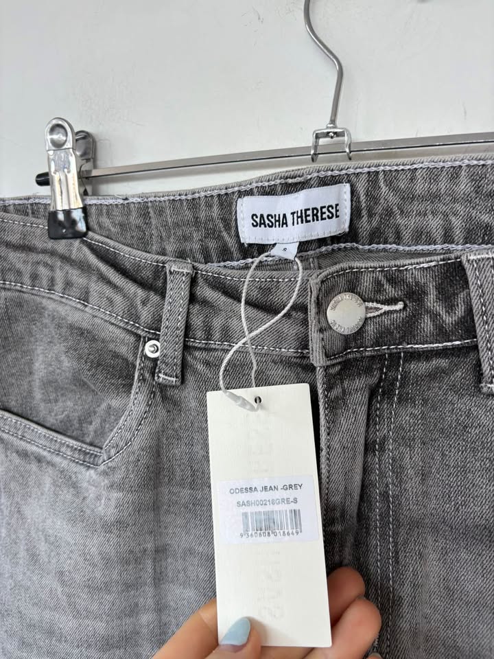 Sasha Therese Jeans - size small BNWT