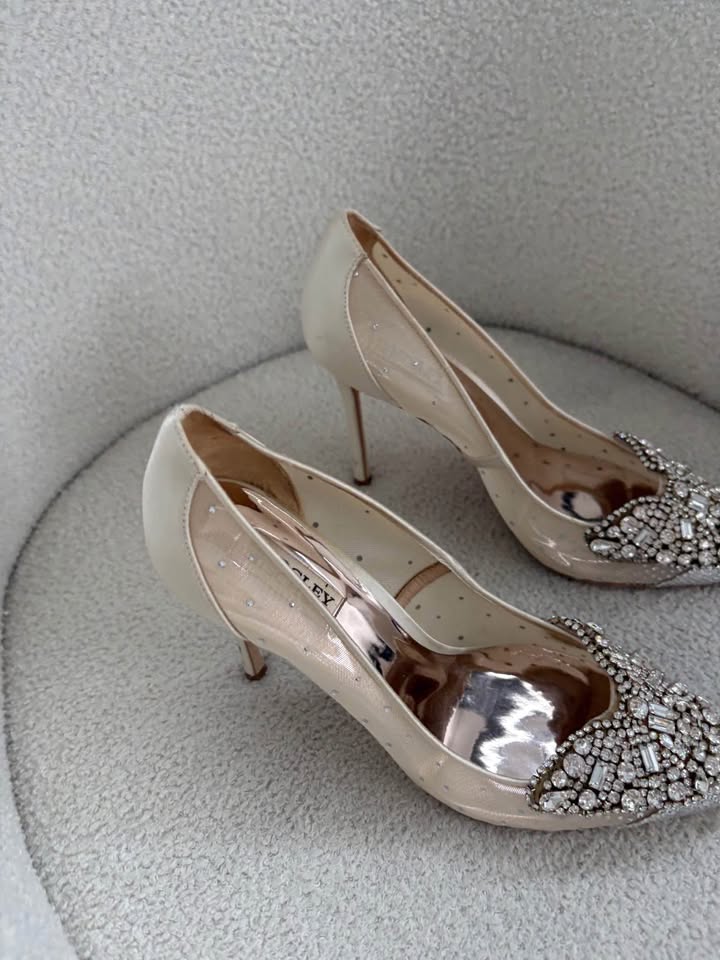 Badgley Mischka Heels - size 9.5