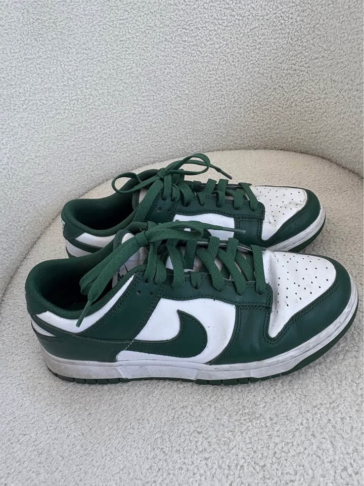 Nike Runners - size 40