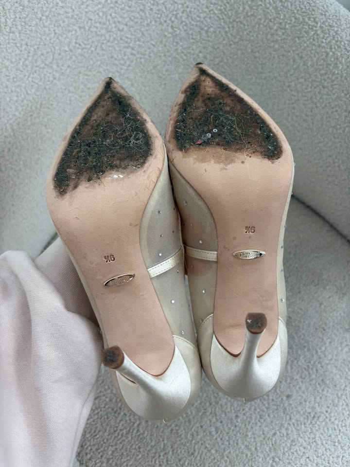 Badgley Mischka Heels - size 9.5