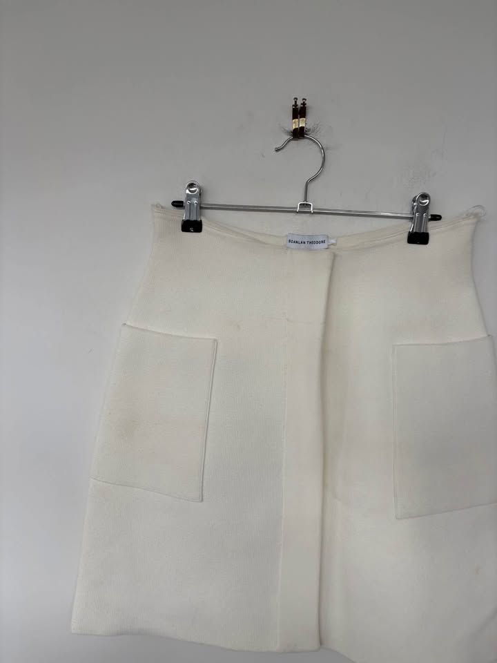 Scanlan Theodore Crepe Knit Skirt - Size Large
