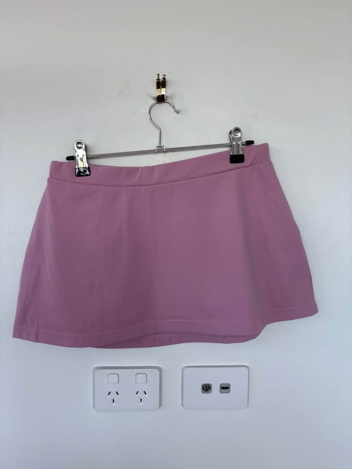 With Harper LU Mini Skirt - size small