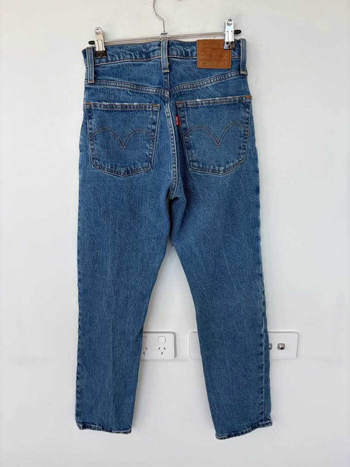 Levi’s Jeans - Size 24