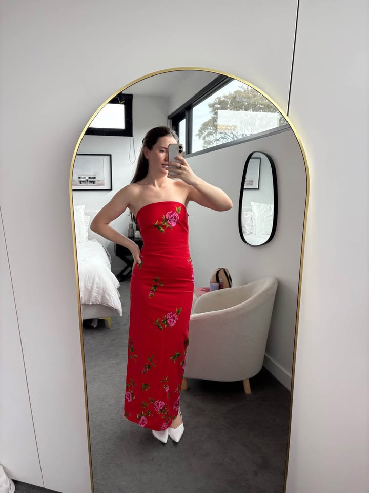 Aston Studio Dress - Size 6 BNWT